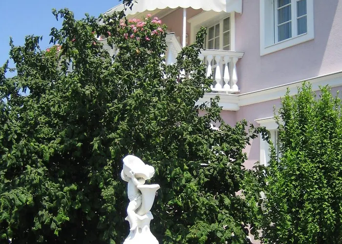 Rose Sankt Kanzian am Klopeiner See